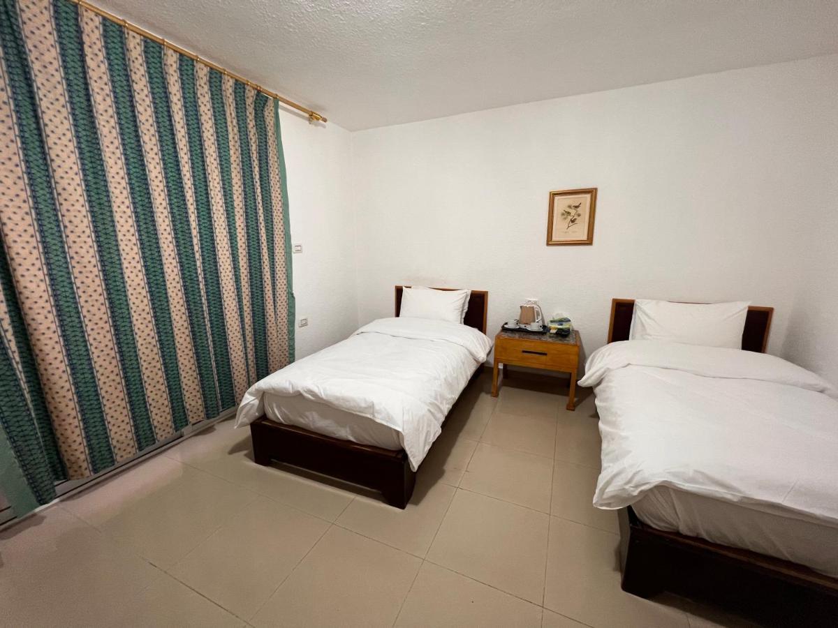 Petra Home Hotel Вади Муса Экстерьер фото